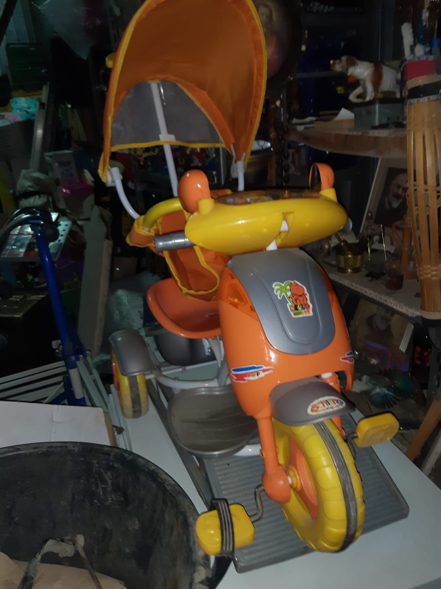 Triciclo con capota